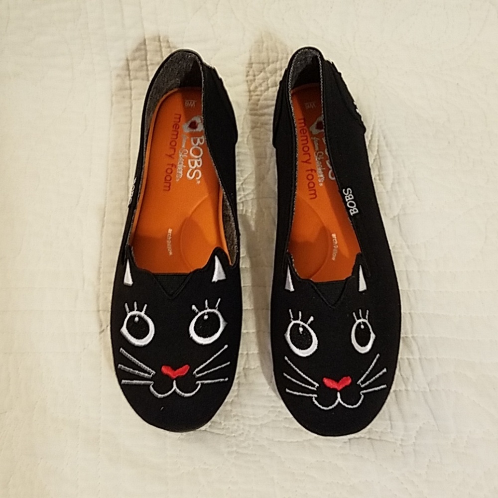 Bob's Sketchers Cat Shoes 6